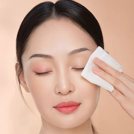 Cara Menggunakan Wipes Remover Makeup Dengan Betul: Panduan Gadis Malas untuk Penjagaan Kulit